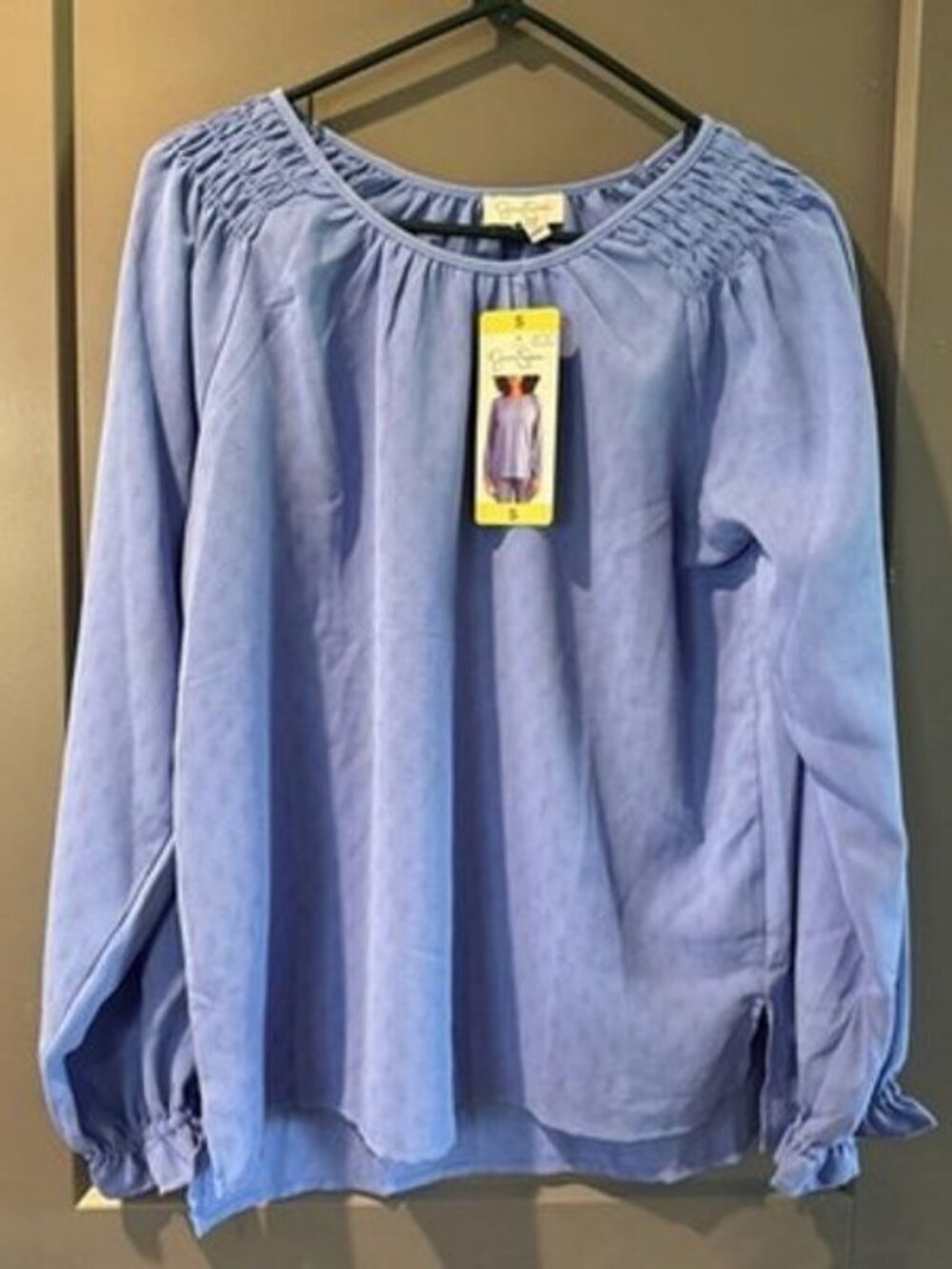 Jessica Simpson Women's Blue Smocked Shoulder Long Sleeve Blouse Size Small